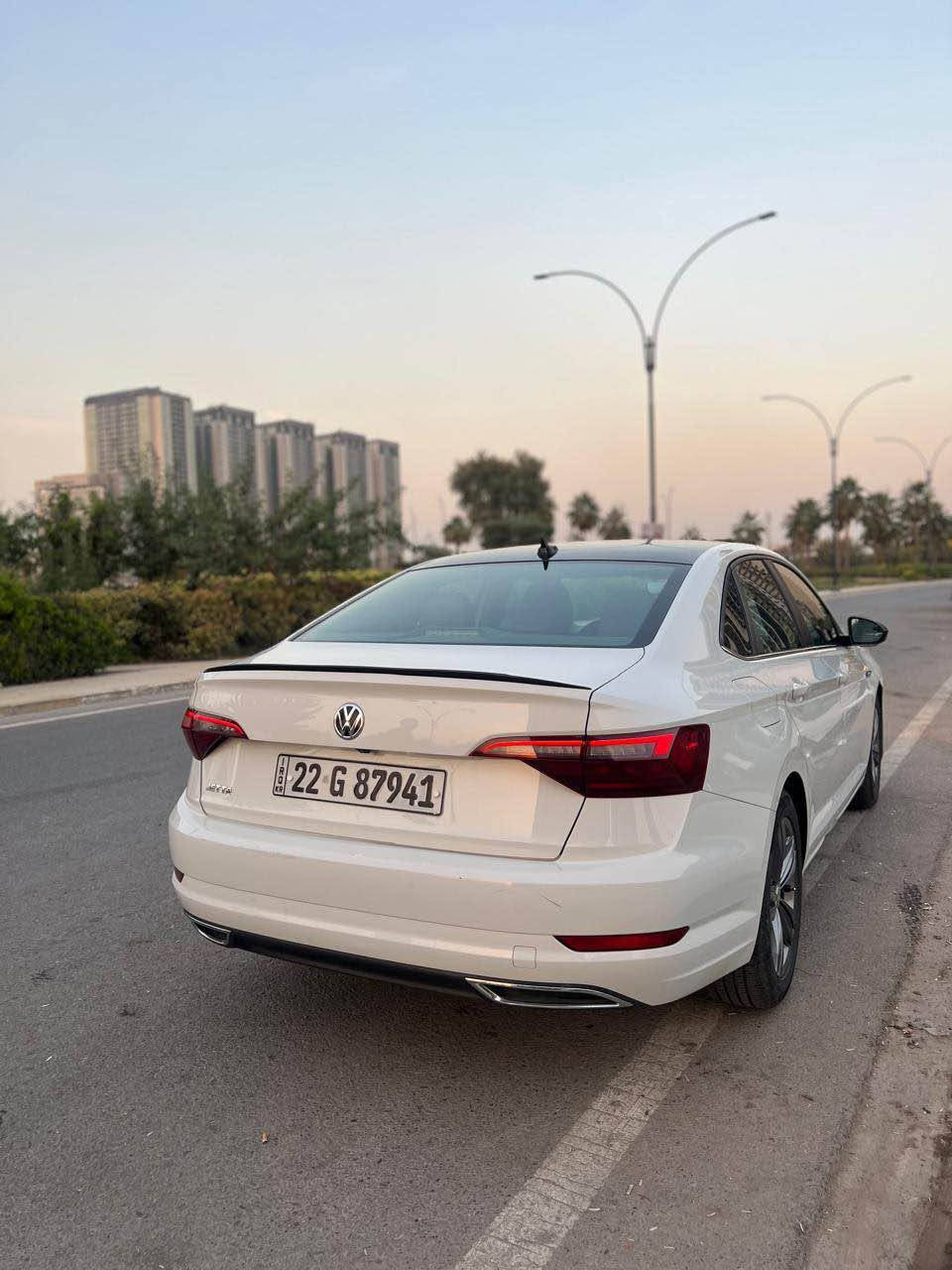 جیتا مۆدیل 2021 - R line 

مواسەفات:
R لاین - R line 
مەکینە 1.4 تۆربۆ مەرغوب 
گێڕ عادی 
دوو سویج بیلادی
پانۆراما 
کوشین هیتەر
کوشین جلد و 2 ڕەنگ
شاشە کارپلەی - کامیرا
برێک بەسمە 
ئۆتۆ هۆڵد
تحدید سورعە
سوکان ڤۆلیۆم 
ڕاداری پشت و پێش
ئاوێنە حساس و ڕادار 
ئاوێنەی ژوورێ بیلاد پۆلۆڕایز 

•••••••••••••••
سەیارەکە یەک پارچەی هەیە 
چاملغی پشتەوەی لای سایەق
بێ ژوورێ بێ ئێرباگ 

گێڕ و مەکینە و تەبرید و کارەباییات هەموو شتیکی بە شەرت یەک دینار مەسروفی تێدا نیە 
چوار تایەی لۆکی لۆ بەسترایە 

لایت و بەگ لایت بیلادی
ڕادێتە بیلادی 
سەیارەکە یەک دەستە زۆر پاک مایتەوە هەموو شتی لەسەر دەقی بیلادیە و پێش و پشتی کەپسە 

ماوەی ڕۆیشتنی 78 هەزار کیلۆ مەتر ڕۆیشتیە 

رەقەم و سەنەوی و هەزەی هەموو شتیکی نوییە 
بە شەرتی غەرامە و بەناوکردن 
سەیارەکە بەناوی خۆمە 

نرخی 153 وەرەقە و مەجال 
شوێن - هەولێر
 ژمارە مۆبایل 0,7,5,0,7,3,1,4,1,4,4

عربي 

جيتا موديل 2021 - R line 

مواصفات :
R line 
محرك 1.4 توربو
كير عادي
٢ بسمة ( سويج ) بلادي
بانوراما
كشنات هيتر ( تدفئة)
شاشة كاربلاي ( car play ) + كاميرا خلفية
بريك بصمة
اوتو هولد
تحديد سرعة
تحكمات ستيرن 
رادار امامي و خلفي
مراية حساس و رادار 
مراية داخلية بيلاد بولورايز 

••••••••••••
كير و محرك و تبريد و كهربائيات كله بشرط ما بيها ولا دينار مصروف
٤ تایرات جدید  

لايتات امامي و خلفي بلادي
راديتر بلادي
سيارة على وضع شركة كلشي على بلادي 

ماشية 78 الف كيلومتر 

رقم و هزة و سنوية كله جديد 
بشرط تحويل و غرامة 

سعر153 ورقة و مجال للطيبين 
مكان سيارة - اربيل
رقم موبایل
0,7,5,0,7,3,1,4,1,4,4 أربيل, العراق


**إذا كنت صاحب هذا الإعلان وتريد حذفه لأي سبب، رجاءا أرسل رسالة إلى الدعم الفني**