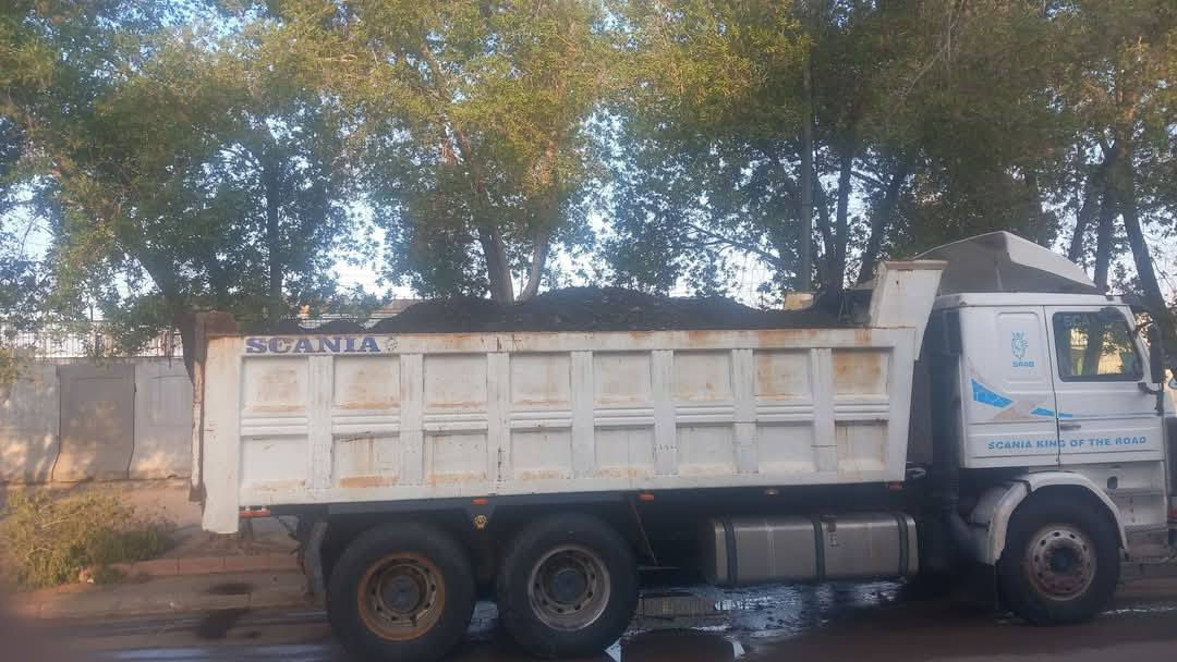 يوجد لدينه قشط تبليط وتراب وزميج ليحتاج  للبيع داخل بغدادوطرافها فقط    ***********
