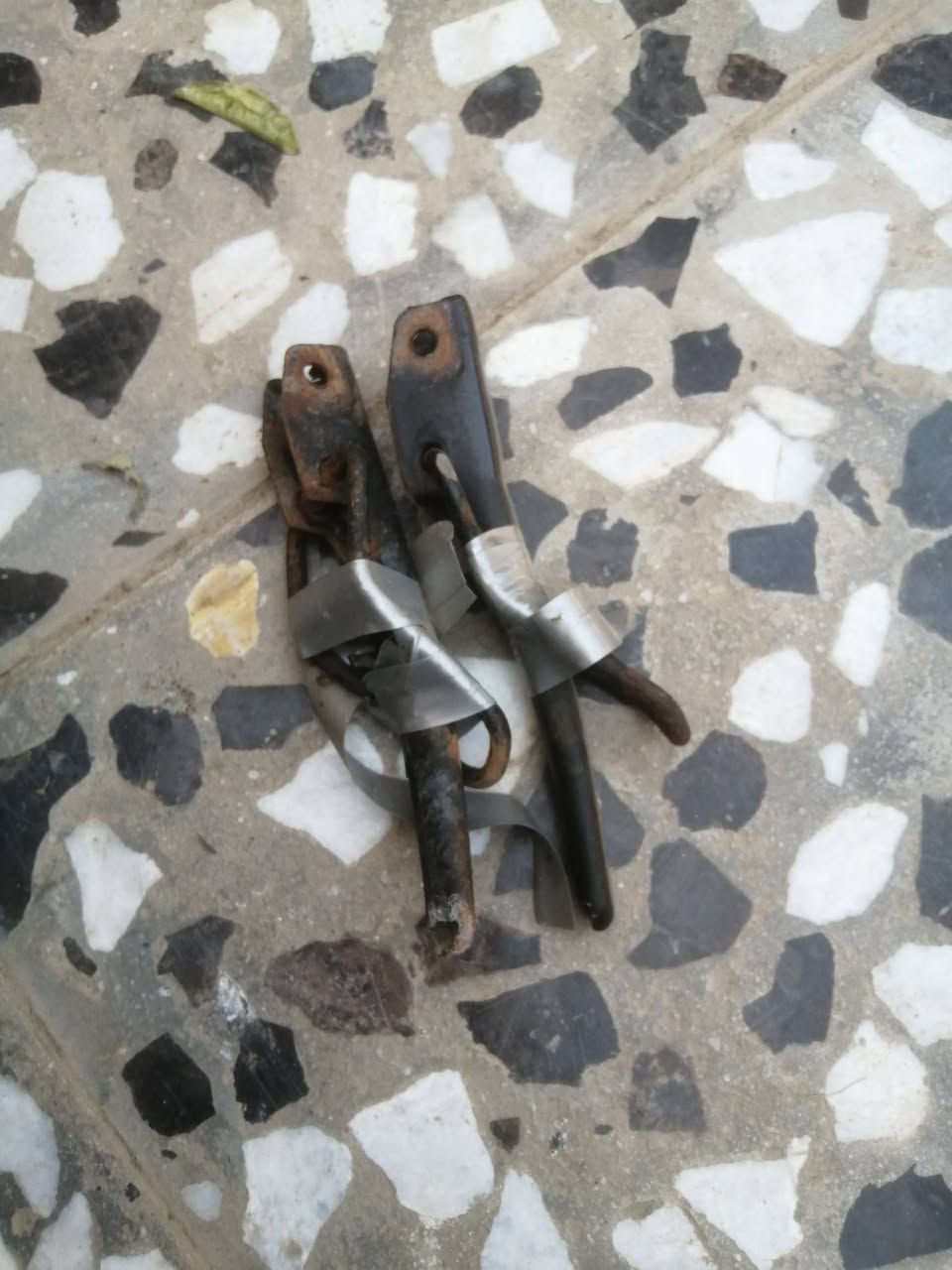 للبيع شراي خادمك ماتشتري لاتعلق فدوه روحلك كير وكاردن شرط كلشي مابيهن نضاف قيم ب اليرضي الله


**إذا كنت صاحب هذا الإعلان وتريد حذفه لأي سبب، رجاءا أرسل رسالة إلى الدعم الفني**