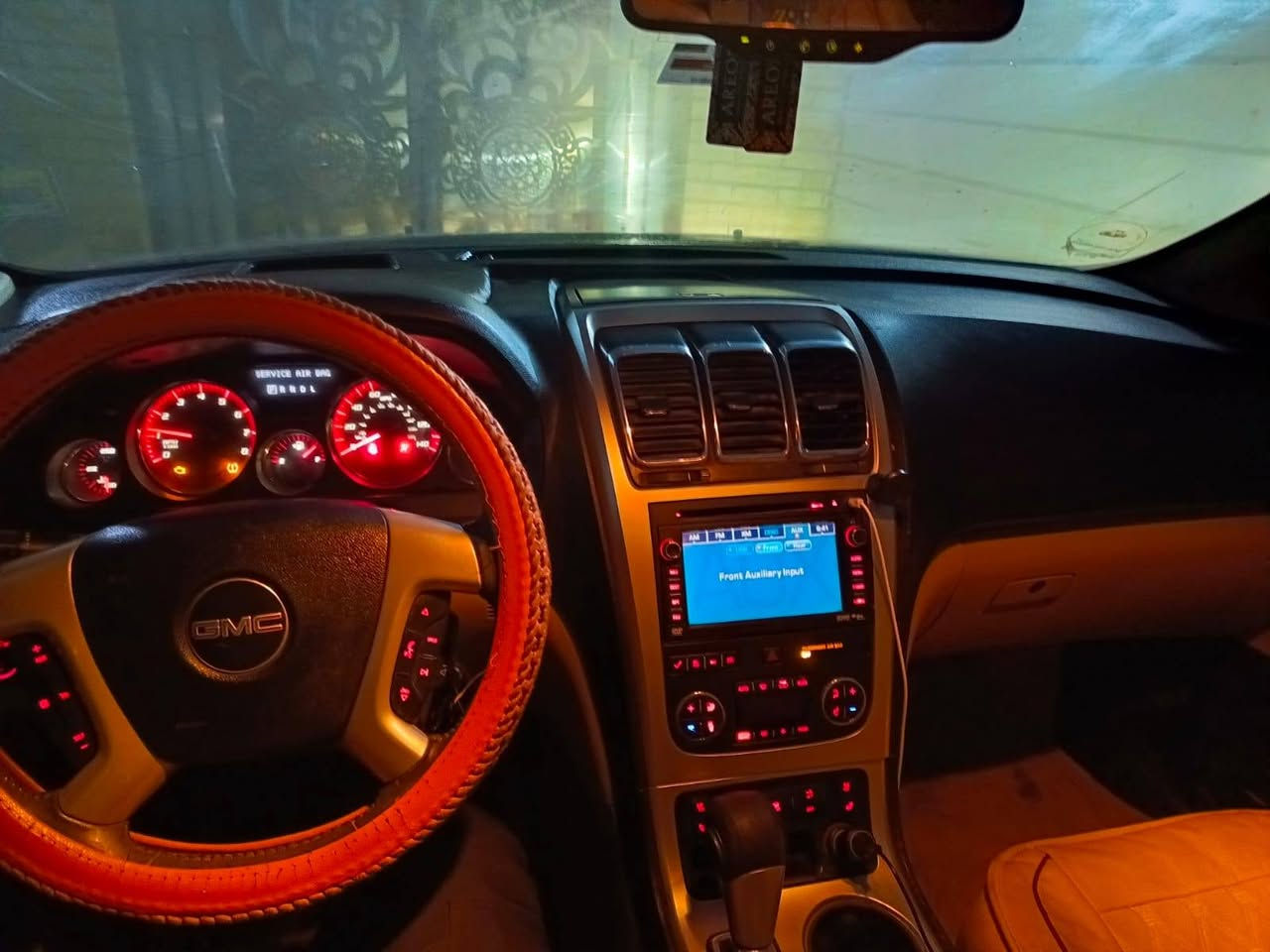 جمسي اكاديا مديل2011 فئة slt رقم انبار  فول اوبشن 1/1 كشن سياحي منفصل 7راكب كلش نضيفه نواقص السيارة صدر امامي وكمبريسر تبريد ينزل من سعر السيارة كلفة التصليح سعر ١١٥  وبيهه مجال ***********
