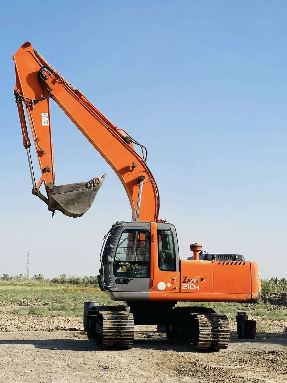 سلام عليكم زت للبيع موديل 2005 مكفوله كفاله عامه حجم 210Hرقم واسط ***********
