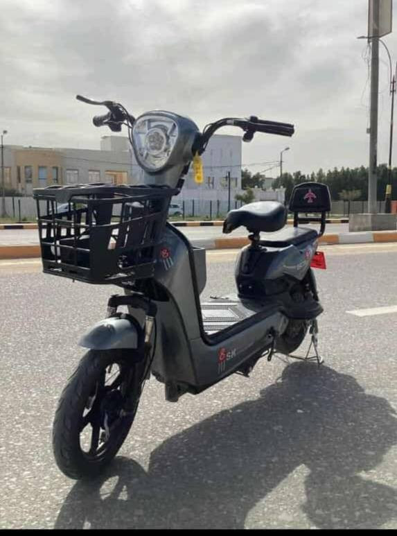 دراجه للبيع كلش نضيفه صار يومين من اخذناههاا وبطاريات جدد بل فلين  سعر 270 وبيه مجال ***********
