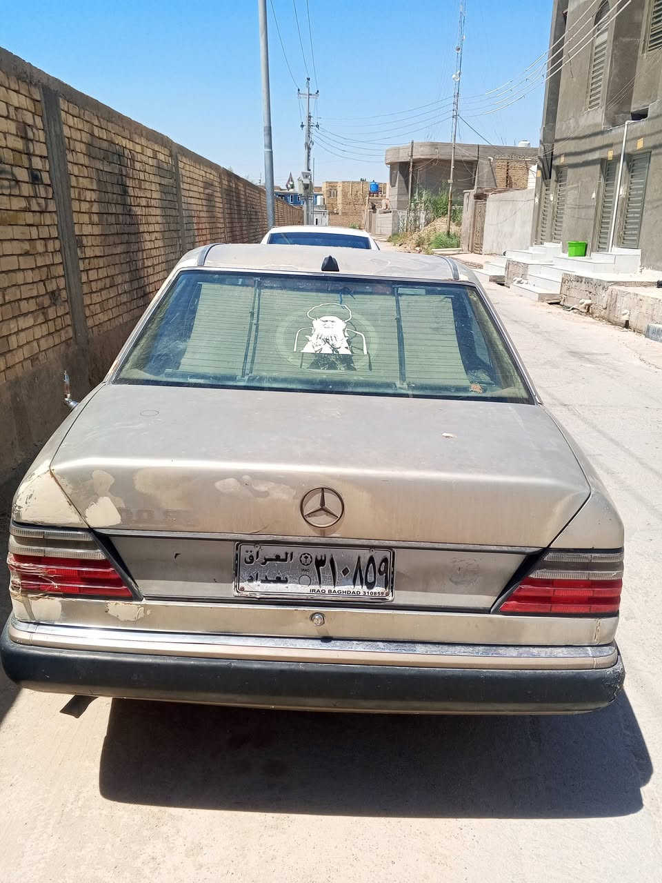 مارسدس دب لون ذهبي موديل 87 جارده لان مامصبوغه بلاد سنويه مخلصه 2025 سياره مكينه وكير شرط حداديه عوزها ادامه لان قبل سنه مشتغل حداديتها كامله باتري جديد حجم كبير مكينه 2 ونص ديلكو عوزها فقط دعاميه اماميه سياره خير من الله كهرباءيات كله شغاله سياره بسمي تريد وكاله تريد مداور سعر 35 ورقه وبيها مجال حك دعاميه وادامه الحداديه اتصال رقمي ‏‪***********‬‏
