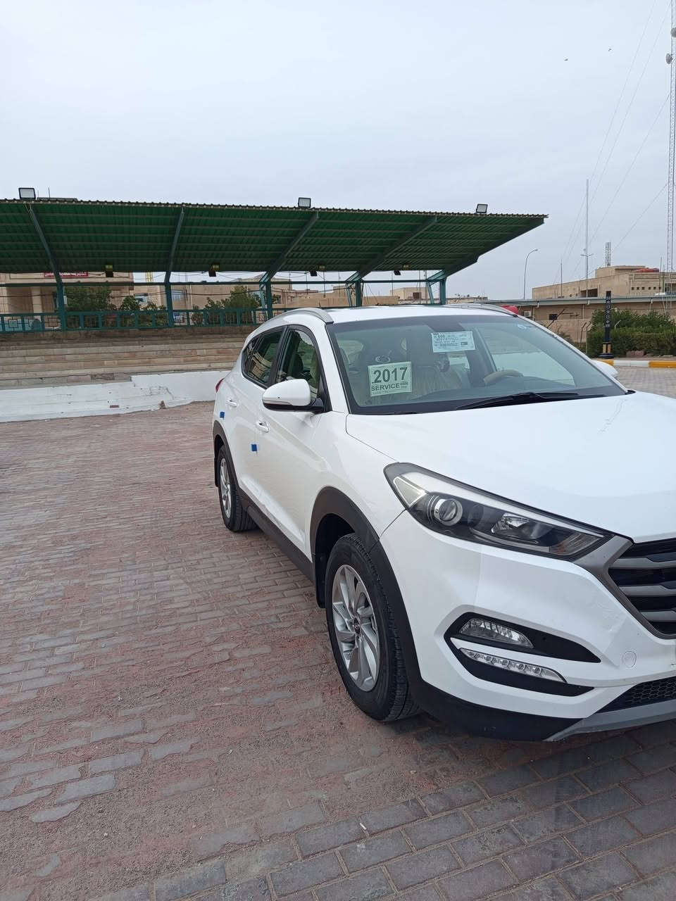 السلام عليكم
توسان  موديل 2017 خليجي 

رقم مثنى بيه صبغ يم قبق البنزين 

محرك 2000 دوش 

تبريد قطعتين 

سياره جاهزه من كلشي 

مكان السياره سماوه

السعر 158 

للاستفسار ***********
