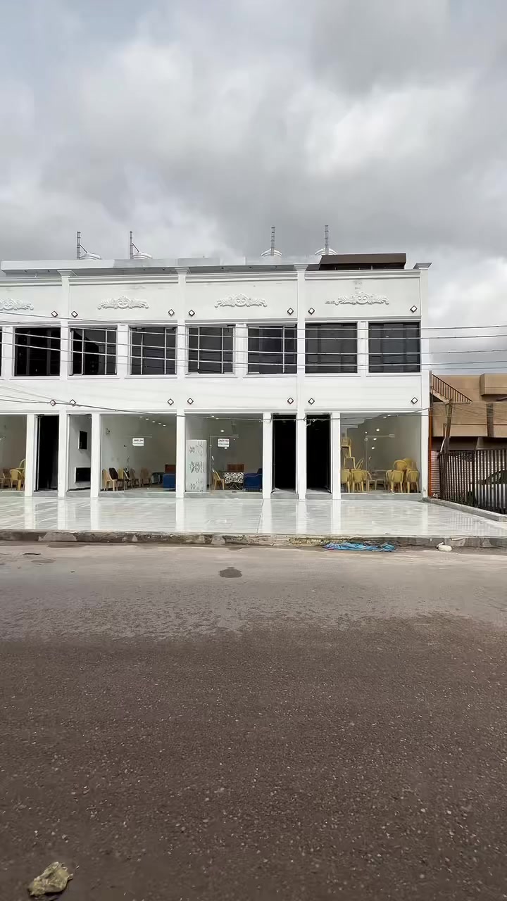 � فرصة استثمارية مميزة للبيع – بنايات بمساحات مختلفة 📍

🔹 93 م²
تحتوي على محل + 3 شقق
الوارد الشهري: 2,250,000

🔹 186 م²
تحتوي على محلين + 6 شقق
الوارد الشهري: 4,500,000

🔹 280 م²
تحتوي على 3 محلات + 9 شقق
الوارد الشهري: 7,000,000

🔹 372 م²
تحتوي على 4 محلات + 12 شقة
الوارد الشهري: 9,000,000

📍 الموقع: الغزالية – شارع مدير الأمن

📞 للاستفسار:
***********
***********
