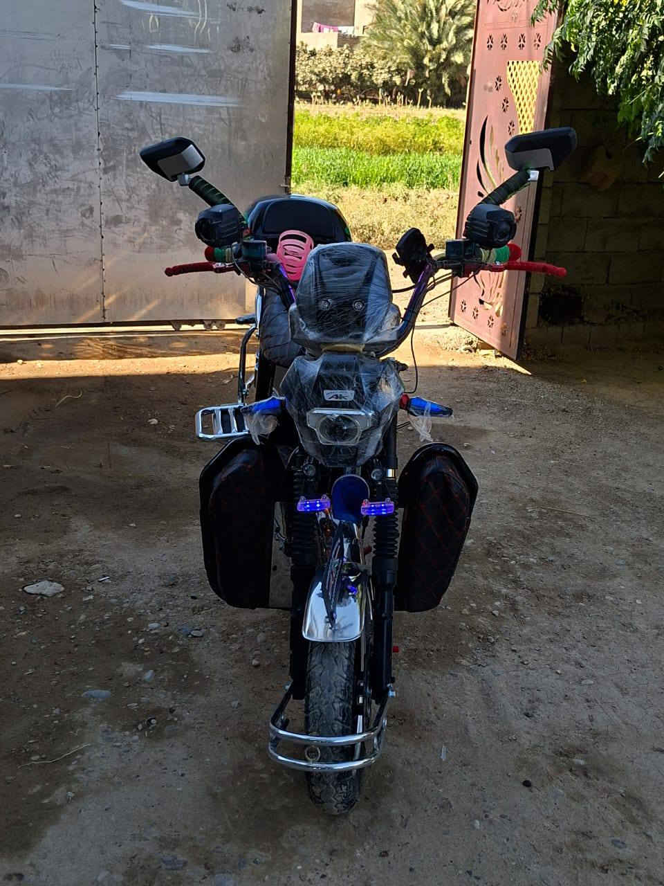 دراجه شحن للبيع بطاريات جدد قبل سبوع شادهن عدد 6 نضافه فولل عل فحص للتواصل خاص او عل رقم ***********
