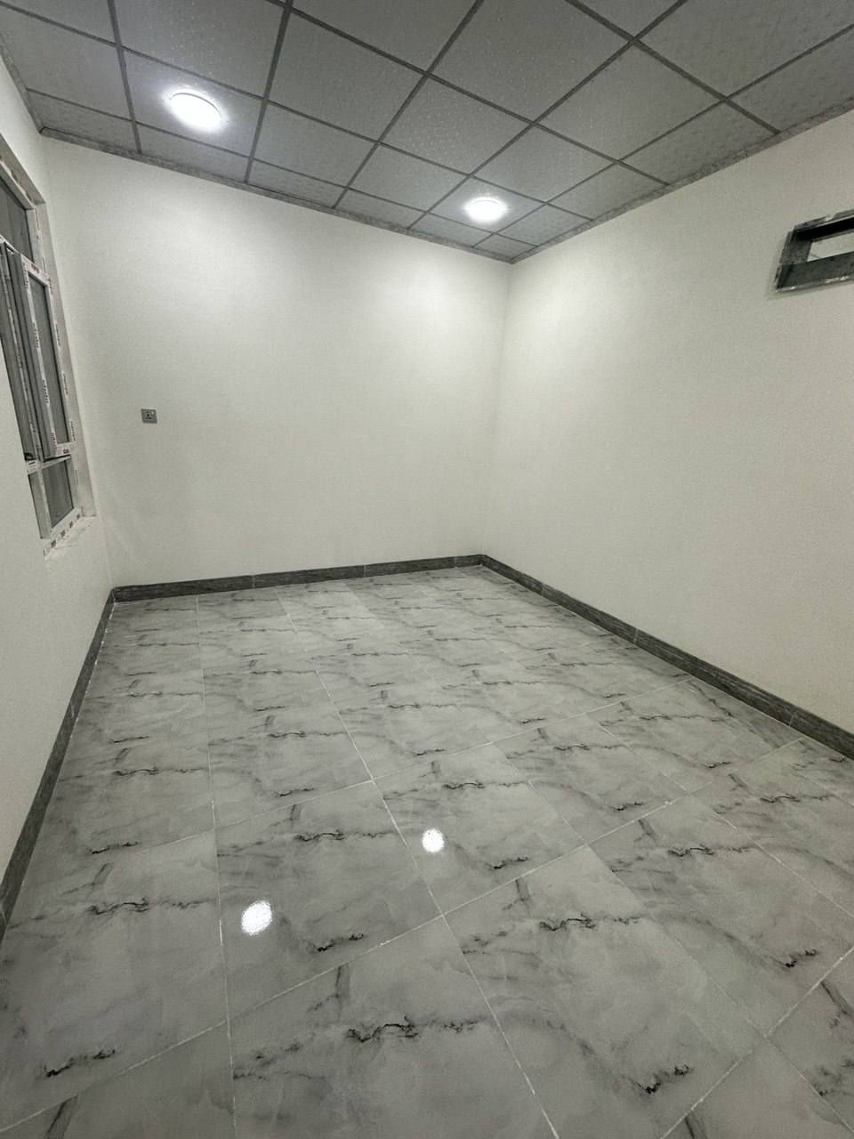 يتوفر 🛑 🛑 🛑 🛑 🛑 🛑 🛑 🛑
شقه طابق ثاني للايجار 
في حي الميثاق 👉 👉 👉 👉 👉 
مساحه 125 متر
بناء حديث فول سيراميك بورسلين
زيره غير مسكونه 🫸🫸🫸🫸🫸🫸🫸
تتكون من غرفتين نوم وهول واستقبال وصحيات ومطبخ
موقع مميز قرب السوق 
للاتصال والاستفسار ***********
***********
