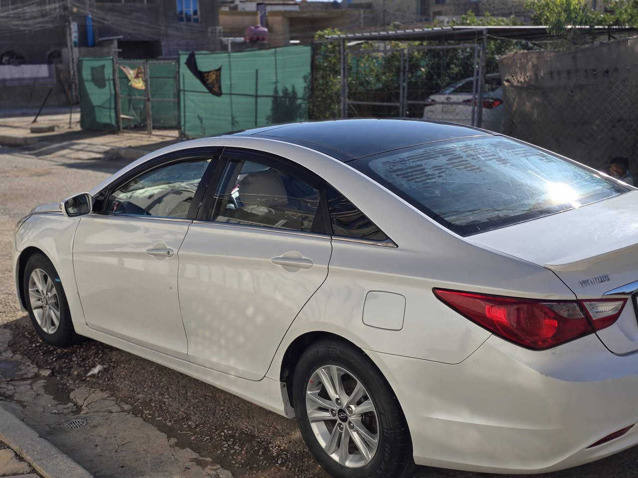 خليجي  فول موصفات 1/1
مكفوله من حادث او صبغ والتبديل
بيع او مراوس
رقم بغداد انكليزي.بسمي
بنوراما
كشن كهرباء
تبريد جديد
مري شفط
تحكم ستيرن
لايت زنون
تبريد قطعتين
محرك 2.400
سياره ماشيه 130 الف
صدر كله جديد و تخم تايرات جدد
كير و محرك مكفول
السعر 135
مكاني ميسان العماره
***********
