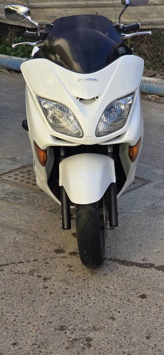 سلام عليكم شباب 👋🏻
بسم الله ماشاء الله رمضان كريم عليكم 
فورزه( 0.8 ) abs /للبيع لون ابيض دراجه 6كير 3تحويلات 
كير ومكينه كفاله دراجه تخبل ونصبتها بعد احلا 
دبل بصمه تجي بيها بصمات اثنين 🈲️
بيها سكيورتي(جهاز إنذار ) و Abs (مانع انزلاق) 
هيرترات(تدفئه بل يدات ) استان نيكل دبلات نيكل  خلفيه نوعيه 
 ياباني(Kitaco )جايه مناك مزوده 
صالصنه رياضي صوت كلش حلو نوعيه (yoshimure) 
رايدها (1300) يعني مليون و٣٠٠ / وبيها مجال جدا بسيط 
مكان الدرجه بغداد الكريعات سبع ابكار او قرب جامع النداء 
متواجد ع خاص وهذا رقم تلفوني *********** ✨️👋🏻
