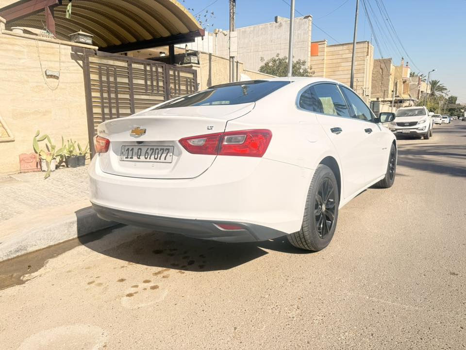 السلام عليكم
ماليبو 2023 بدون صبغ فئة LT رقم بغداد للبيع السيارة جديدة جداً بدون اي نواقص حادث بالصور دعامية فقط بدون صبغ مكينة 1500 تيربو تخم تاير جديد قبل يومين السيارة جاهزة اي كلوب بالدشبول ممشتغل بيها ماشية 57 الف مايل مواصفات بصمة وفتحة وتبريد قطعتين وشاشة كبيرة ورادار وتحديد مسار ونقاط عمياء السعر 145 مكاني اعظمية اي استفسار ***********
