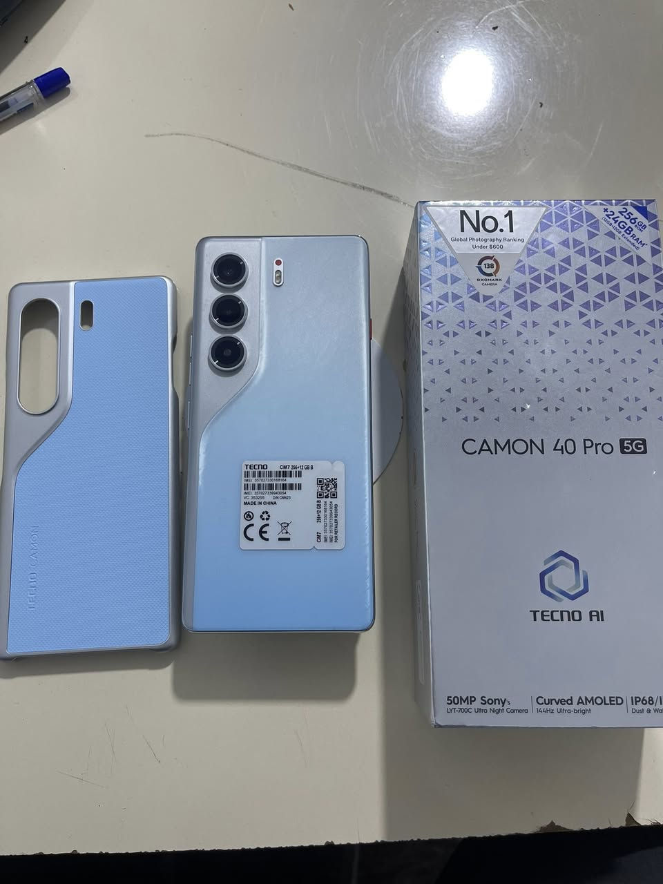 عندي هاذه موبايل لبيع جديد مامستعمل ذكره 256رام 12 
جديد البراح فتحته شراي اتصال ***********
