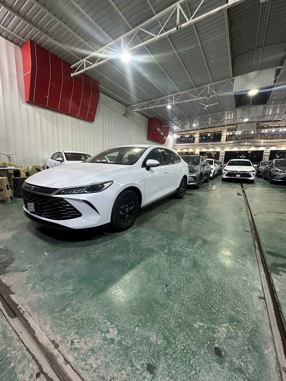 �🚗 عروض شهر الخير في معرض التسامح 🔥
استقبل شهر رمضان بسيارة جديدة ومميزة…BYD Qin Plus 

✨ أبرز المواصفات:
🔑 دخول ذكي (بصمة + كارت)
💺 مقاعد جلد بلون زيتوني فاخر
📊 شاشات + عدادات ديجيتال بالكامل
🎮 تحكمات ستيرن كاملة
❄️ تبريد قطعتين

💰 عرض رمضاني خاص وسعر منافس

📌 طريقة البيع:
يتوفر البيع نقداً أو مراوس
❌ الأقساط غير متوفرة

📍 معارض البياع – شارع الوسط معرض التسامح
📞 ***********
وتساب ***********
لا تفوّت الفرصة… العروض محدودة 🚘
