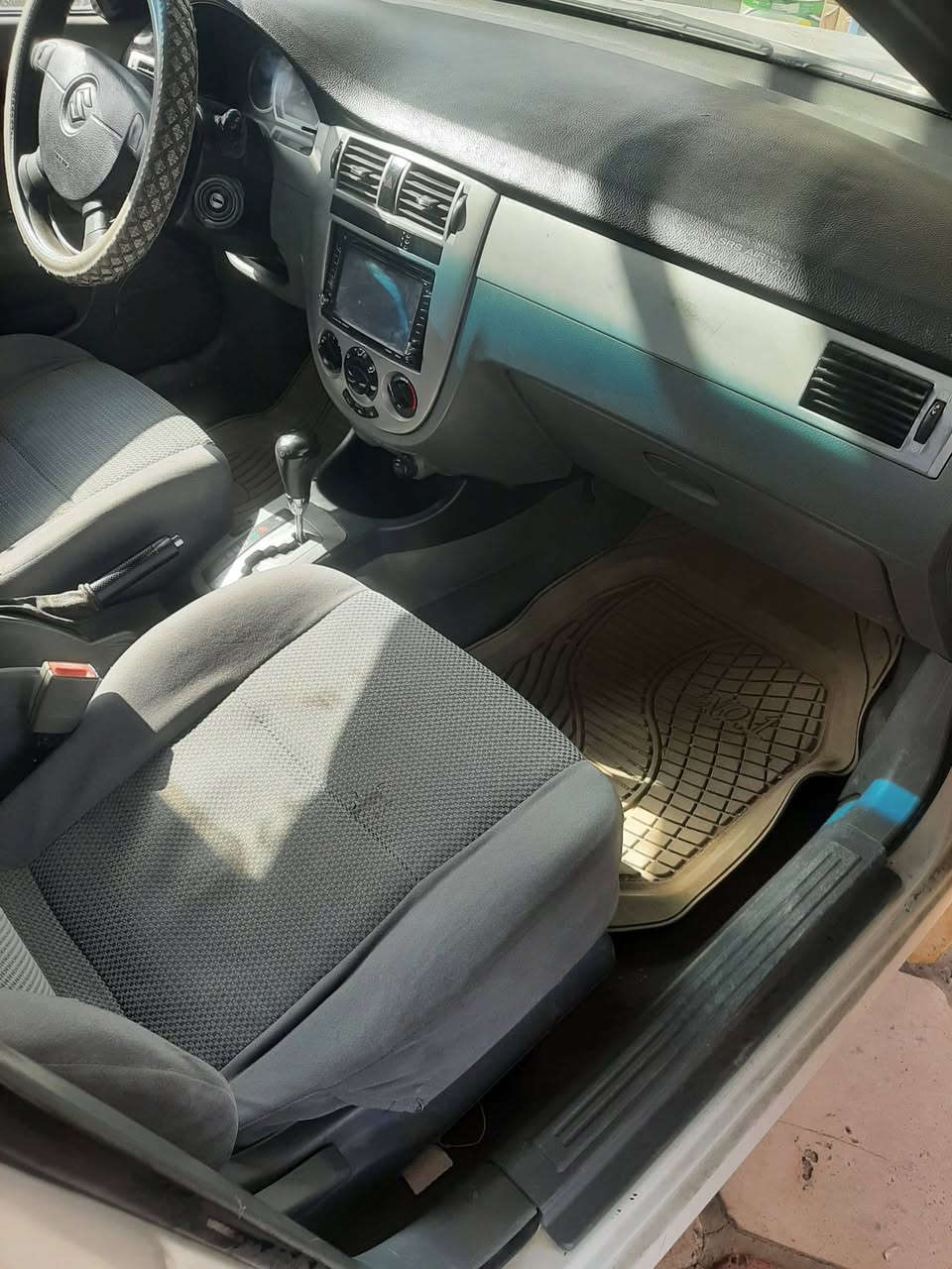 سازوكي-فورنزا للبيع
موديل ٢٠٠٨ رقم بغداد بأسمي ٤ قطع صبغ جامرلغ تبديل بدون اي ضرر تدفئة تبريد محرك ٢٠٠٠ تخم تاير جديد 
للإستفسار *********** 
مكان السيارة ديالى المقدادية
