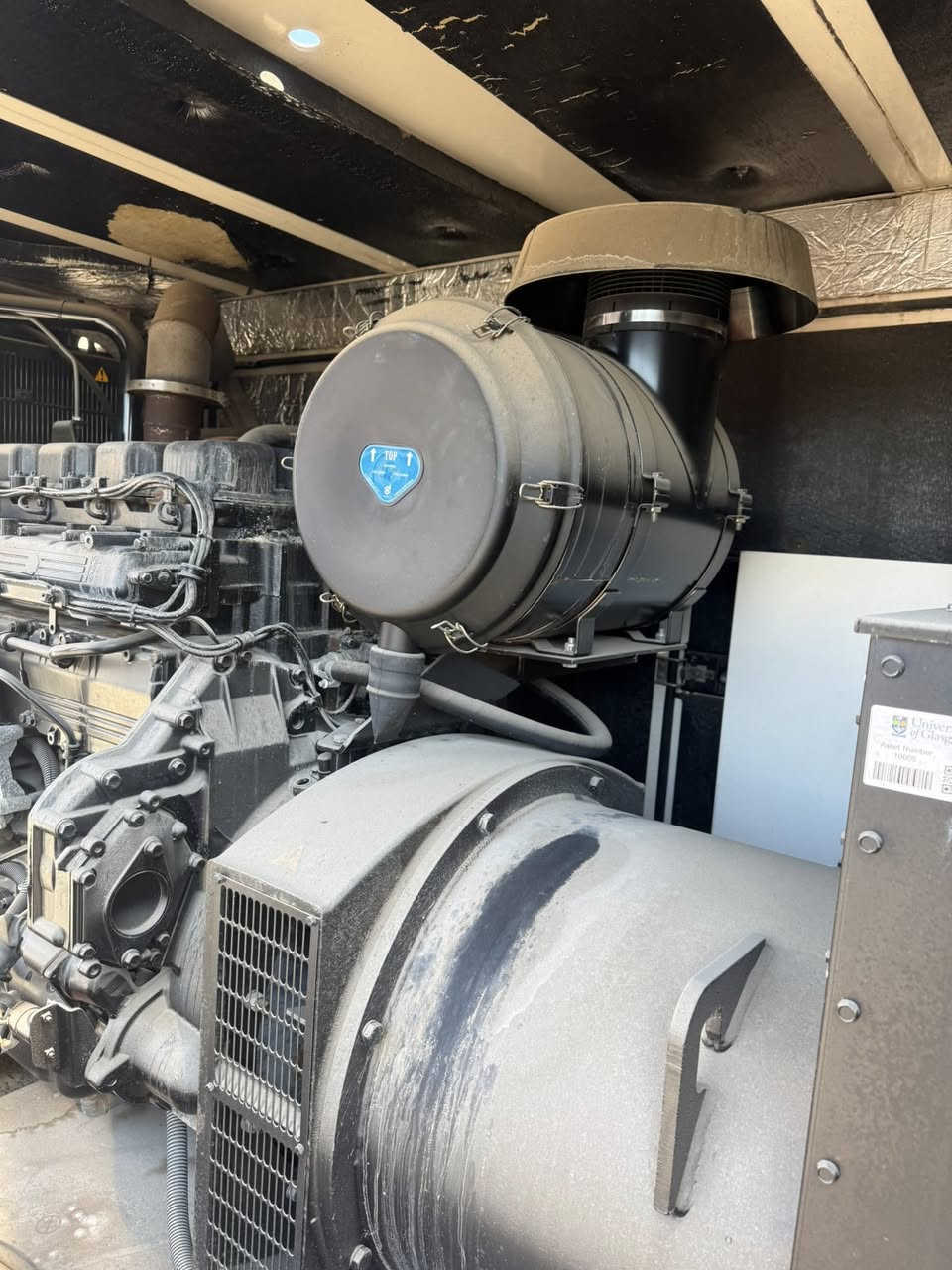 اسكانيه DC12 زيرو كاتم 
350KV
إربيل الصناعه الجنوبيه 
***********
