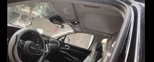 السلام عليكم سياره سورنتو21 S.        سياره فول مواصفات وارد امريكي حادثها قطعتين 
السياره  بانروما ع طول السقف سياره نظيفه
ول سونار بل منشور  رقمها بغداد الدولي
عنوان بغداد الامين الثانيه
سعرا 220
***********
