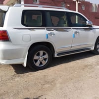 لاندكروز GXR • ٢٠١٤ • ٨ سلندر