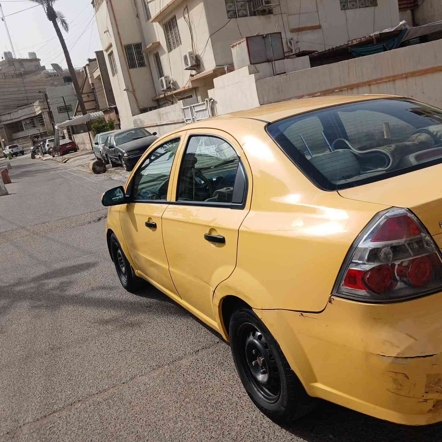 السلام عليكم للبيع افيو 2011 خليجيه اوتوماتيك كير ومكينه خير من الله السياره مصفره هيه السياره بها قطعتين صبغ والباقي بلاديه المكان بغداد الجديده ابيع شرط التحويل السعر 53 وبيها مجال قليل *********** مكلف بالنشر
