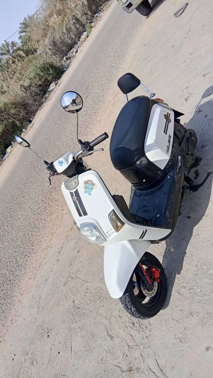 السلام عليكم ماكس بوليس كابريته كلشي بلاد سلف شقال هندر شقال اشاير لايت زنون دبلات شقاله باتري جديد ما تذب عليهى الف دينار ما مفتوح ولا واصله مصلح شرط اي فيتر تروح تريد المكان البصره ابو الخصيب باب طويل السعر 1050وبيهى مجال قليل *********** بي واتساب
