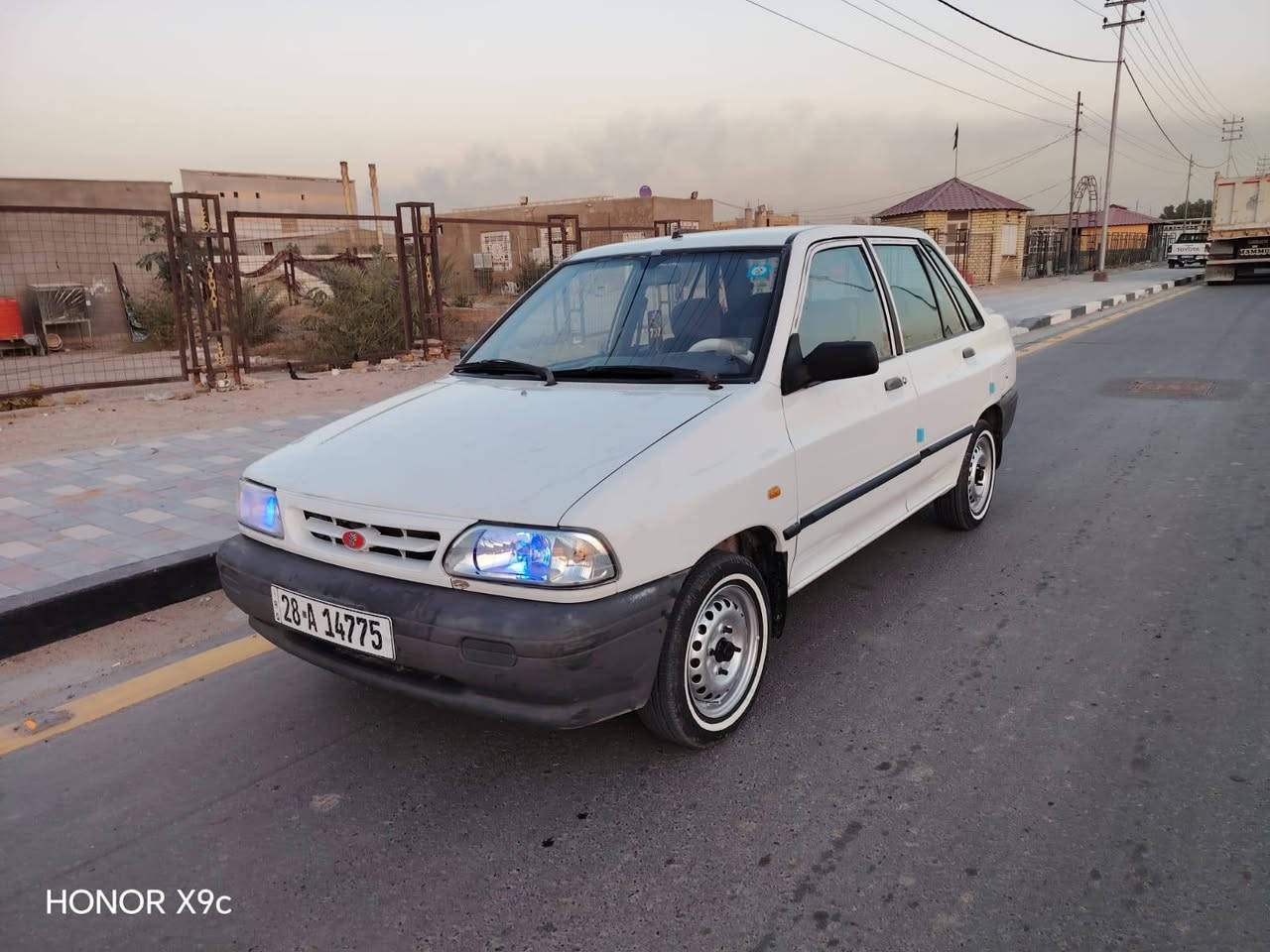 السلام عليكم سايبه للبيع موديل 2012كفاله عامه على وضع الشركه تخم تاير جديد رقم نجف دولي اليوم دكيته بسمي كير جديد تبريد ثلج حداديه جديده كفاله عامه من صبغ وبارد وتبديل السعر 42العنوان كوفه عباسيه للاتصال ***********
