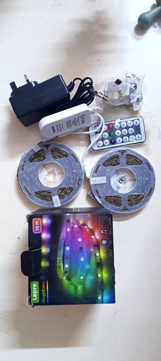 نشرات بهذا الشكل للبيع سعر الثلاثة قطع ب25 الف مع التوصيل


**إذا كنت صاحب هذا الإعلان وتريد حذفه لأي سبب، رجاءا أرسل رسالة إلى الدعم الفني**