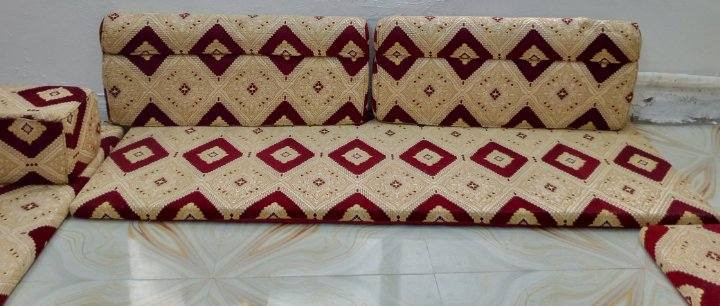 جلسات عربيه نضيفه ويتكون من 5جلسات
السعر 150وبي مجال للشراي 
المكان الديوانيه حي الجمهوري


**إذا كنت صاحب هذا الإعلان وتريد حذفه لأي سبب، رجاءا أرسل رسالة إلى الدعم الفني**