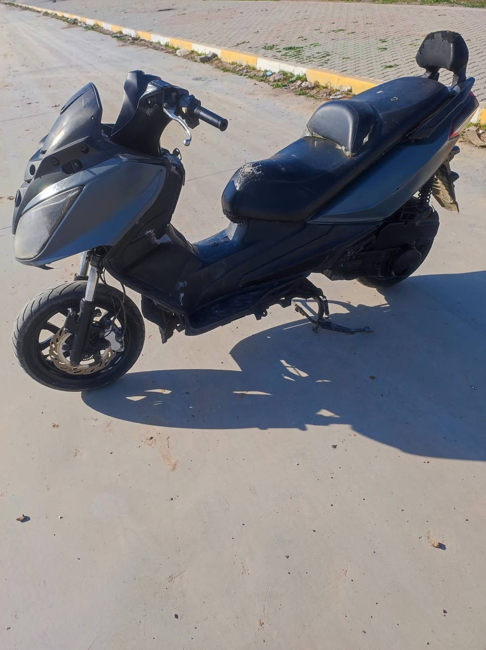 يا الله سلام عليكم داجة سيام  سعر ٢٠٠  الف عزيزي اذا مو شراي لا تعبني


**إذا كنت صاحب هذا الإعلان وتريد حذفه لأي سبب، رجاءا أرسل رسالة إلى الدعم الفني**