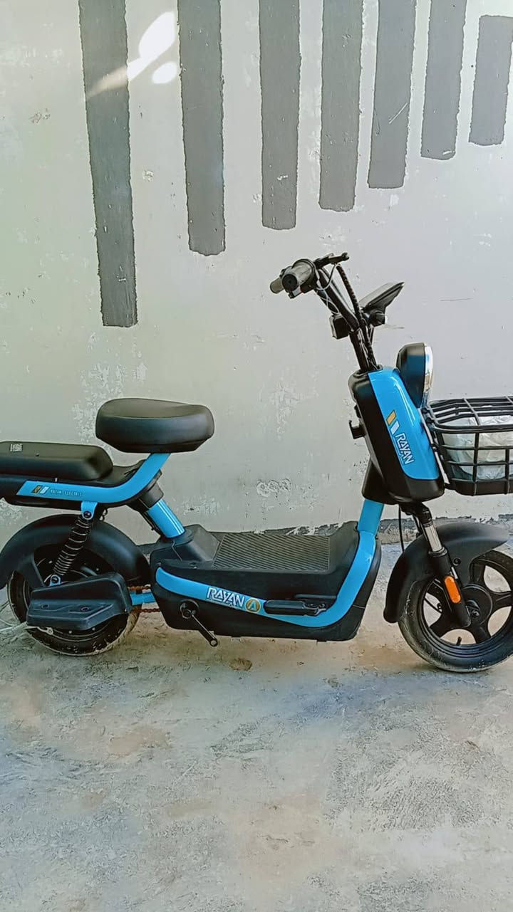 السلام عليكم
دراجه شحن الريان جديده مامستعمله الا اسبوع فقط 
مكفوله شغلها وروح وين ماكان سعر مناسب 
#واتساب موجود ***********
