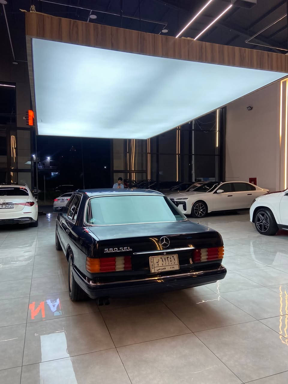 Mercedes-Benz 1991 SEL 560

سلام عليكم مارسيدس رئاسي 560 sel باب طويل

السياره بلاديه بس بيه شبر مبل قماره صبغ اثر طلقه وبل صندوك كذالك 

داخل نيلي مشيف 

مكينه 560 بلاديه 

برده كهرباء 

كشنات اربعه كهرباء

فول مواصفات 

سياره ما ملعوب بيه كله ع بلاد 

سياره ماشيه 82الف 

سعره 230 ورقه 

مكانه اربيل 

للتواصل 

***********

***********
