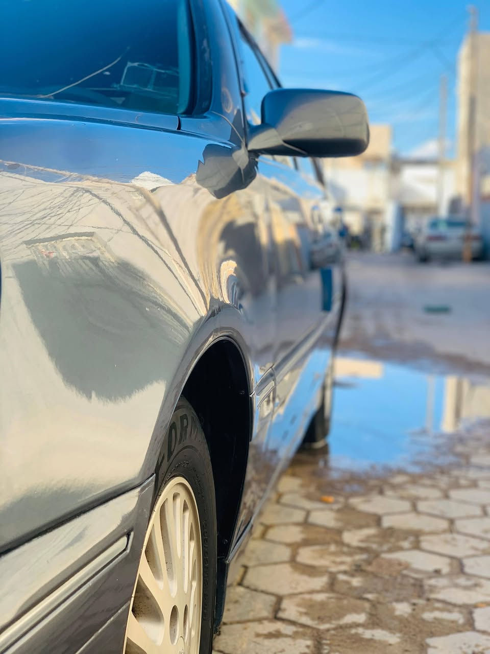 السلام عليكم 
ملكه للبيع 2003 ، قرار 48
4 دگم ، D4 الكبير ، شاصي 75 
دبل شاشة ، ثلاجه ، مري شفط 
كشنات كهرباء ، تخم تاير جديد 
حدادية جديدة ، عليها ادامة كامله
محرك و گير كفالة السيارة طلقة
مكفولة من الاصوليات كامله 
مدفوع الگمرك باقي تدفع الفلوس وتستلم اللوحات 
مكان السيارة النجف 
السعر 105 وبيها مجال 
***********
