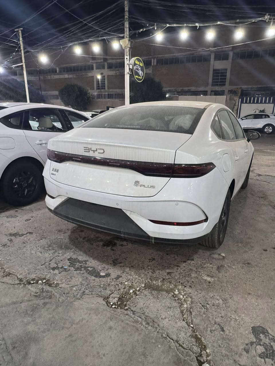 السلام عليكم BYD جن بلاص  لون ابيض 

وداخل زيتوني موديل 2025 

وغراض كامله 

السعر نار 18 مليون 300 الف صافي بدون دلاليه 

العنوان  الكريعات معرض جبل عرفه 

الاستفسار ***********
