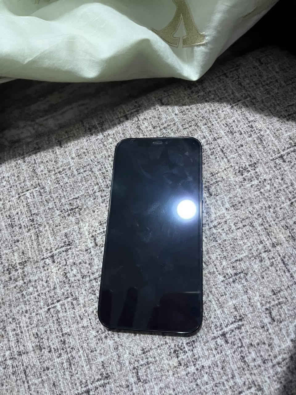 للبيع مبيل 12برو ما بي شخطه شرط ذاكره(128)بطاريه(77)سعر300بي مجال شويه مكان موصل رقم ***********بس بي وتساب او تعال خاص
