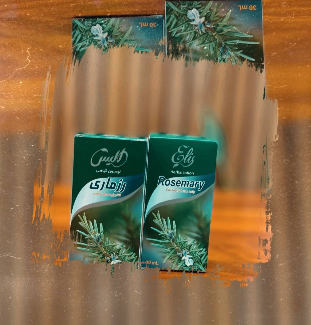 هذا هو قطرات اكليل الجبل 
وهو منتج عشبي مخصص للاستخدام الموضعي.الاستخدامات الرئيسية: يُستخدم لتقوية بصيلات الشعر والحواجب، والمساعدة في منع تساقط الشعر.الفوائد الإضافية: قد يساعد في علاج قشرة الرأس ونمو  شعر 
بفضل احتوائه على مستخلصات عشبية 
طريقة الاستخدام: يوضع موضعياً على فروة الرأس أو الحاجبين، 

 
إليس إكليل  الجبل 🥰
#يساعد_على_تقوية_نمو_الشعر_والحواجب

تحذيرات:
يُحفظ مغلقًا بإحكام بعد الاستخدام.
يحفظ بعيدًا عن متناول الأطفال.
يحفظ بعيدًا عن الضوء المباشر ويُخزن في مكان تتراوح درجة حرارته بين 15 و30 درجة مئوية.
لمزيد من المعلومات، راجع النشرة الداخلية واحتفظ بها حتى نهاية الاستخدام.
مُستخلص من:
لإكليل الجبل، 
Ellis Laklir Al Rosmarin 🥰
#Helps_strengthen_hair_and_eyebrow_growth

Warnings:
Keep tightly closed after use.
Keep out of reach of children.
Protect from direct light and store between 15°C and 30°C.
For more information, see the enclosed leaflet and keep it until the end of use.
Extracted from:
Rosemary
لازوردي_البابلي العنـوان #السماوة على كورنيش الحجز والاستفسار راسلنا على واتساب ***********
