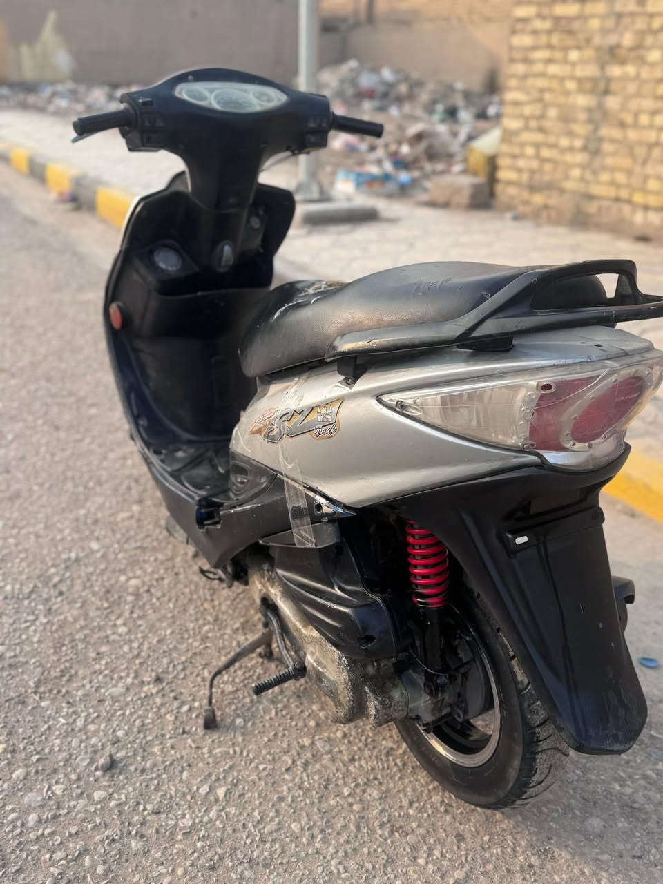 دراجه جي فور مفتوحه كهربائيات كلها شغاله مكينه وكير شرط مكينه ناعمه مكان ناصريه السعر 400وبيها مجال

***********
