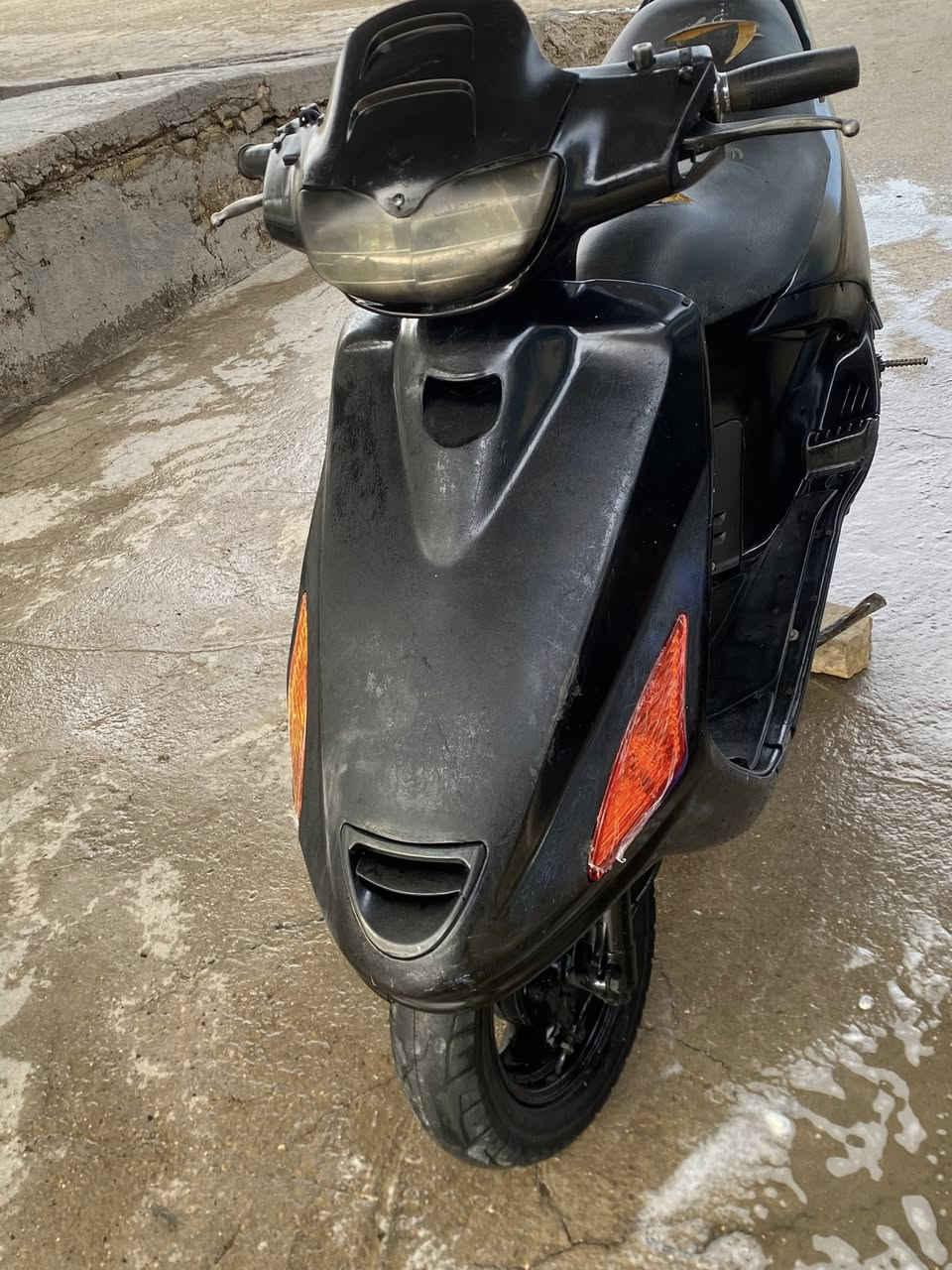 فراشه للبيع مكينه مجفته مره وحده الدراجه خير من الله الي مو شراي لا يتصل ***********
