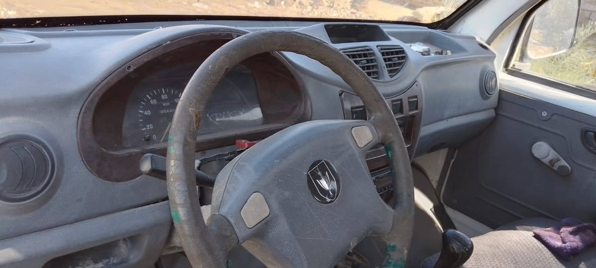 شيري حمل فحل 2011رقم ذي قار باسمي لغاية 2028مكفوله من الضربه والصبغ مكينه تجفيت جديد كير اكسن محور بنكو تخم تاير كهربائيات كله شغاله بيع او مراوس سعره 42وبيه مجال***********
