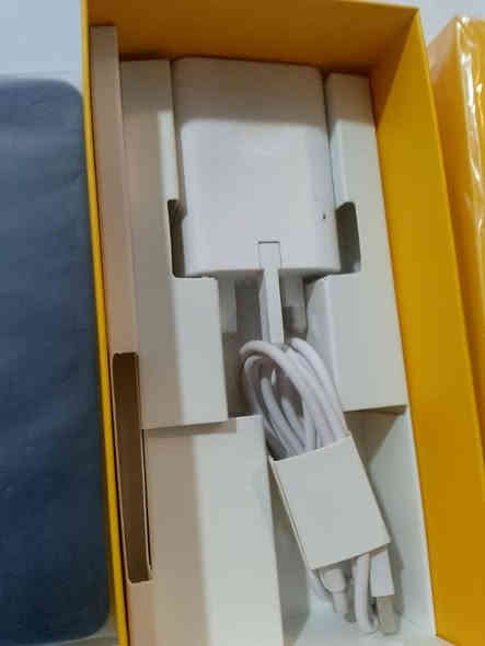 السلام عليكم  جهاز ريلمي سي75 اكس  ذاكره 256جهاز مستخدم شهر واحد فغط السعر 200 بي مجال  بسيط  للشراي *********** وتساب موجود
