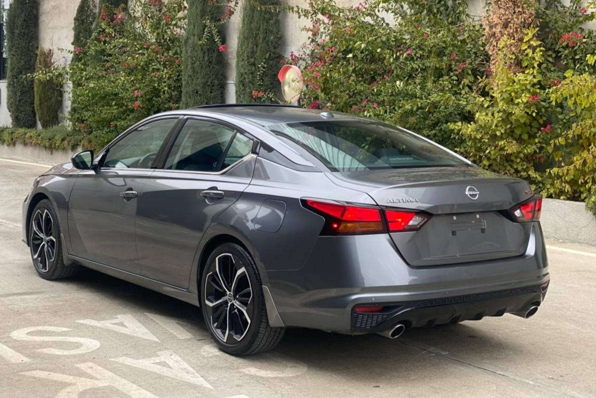 نيسان ئالتيما 2024 قەپات مواسەفات SR PLUS 
39,000 ميل روشتووه 
سەيارەکە ماشاءالله زور تازه و جوانه 
تەنها يەک جاملغى سەكن بوياخه بەبى ناووكرتن
بونيدەکەى كەميك PDR تيايه 
بيش و دوا كەبسه سيتى راديترى بيلاديه
سەيارەکە جاهيزه يەك دولار مەسەرەفى تيانيه
ژماره كاتيه دوو مانكى لەکەلە بو رەقم كردن

سـعـر : لە کۆمێنت داوابکە ڕاستەوخۆ بۆت دێت 📥 

گێر ومەكينه وبەرد و رادار وكارەبايى به شەرت
هیچ کێشەیەکی تێدا نییە 

ژمارەی خاوەنەکەی 
وەتساب : ***********
