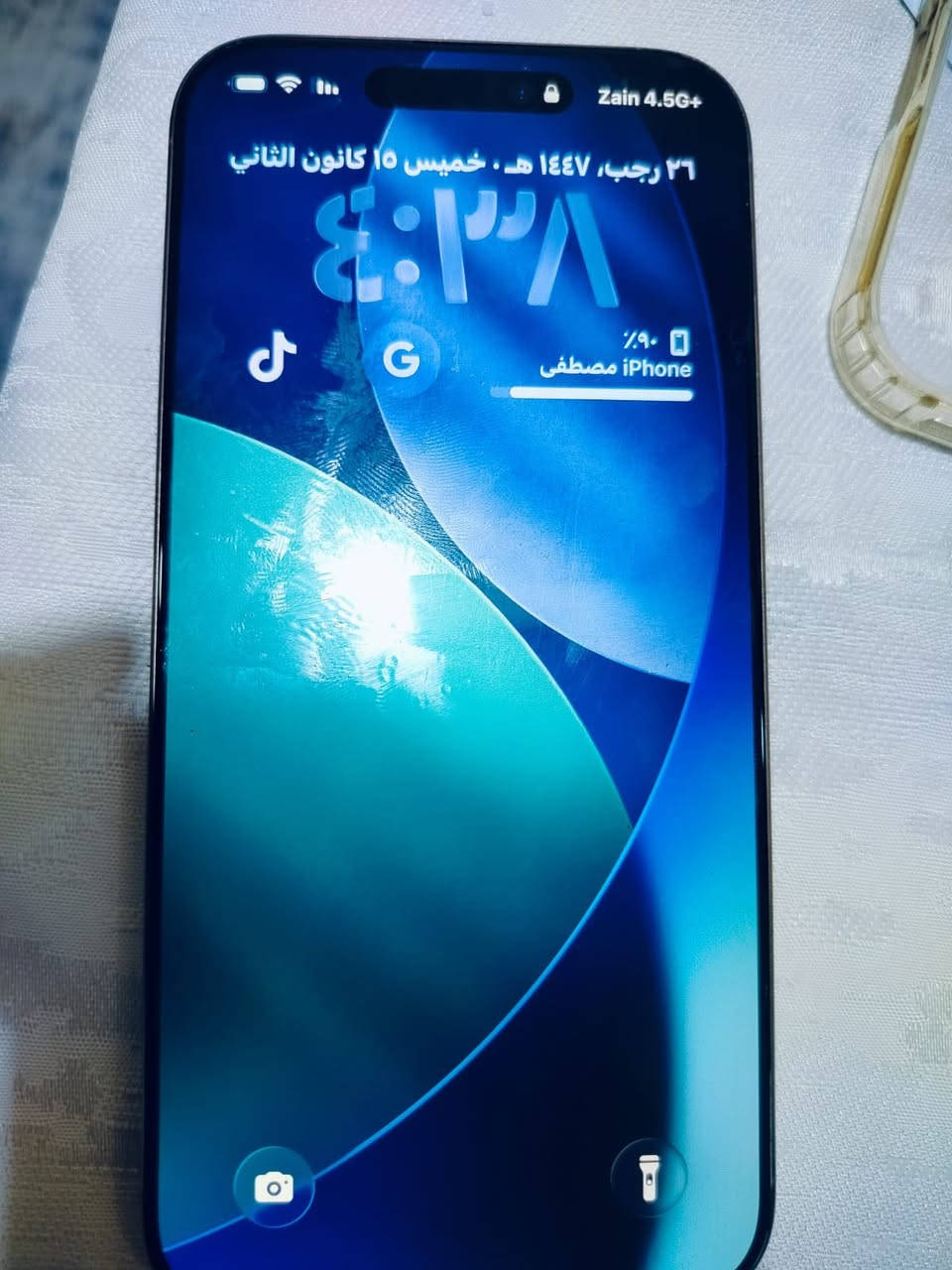 - سلام عليكم .
- جهاز ايفون 16 برو ماكس للبيع .

- ذاكرة 256 .

-  بطاريه 98 .
- جهازه بعده بضمان الشركه . 
- جهاز مرتب سعر خاص ***********
