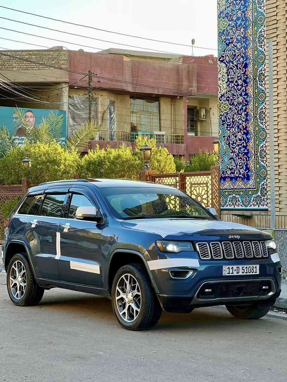 يالله سلام عليكم
الوحش للبيع 19 اوفر لاند 
 فول الفول جكات تصعد وتنزل 
لون حلو بحري مميز 
سيارة جديدة ولله ونضيفة 
سعرها مناسب ولشراي عيوني الة 
رقم بغداد. بسمي حادثها سرقة بسيط مكاني بغداد *********** 
ماشية 87mi
