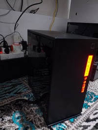 كيس للبيع مع 3فانات rgbالسعر 40توصيل حجم minyatxتواصل واتس 07729715718