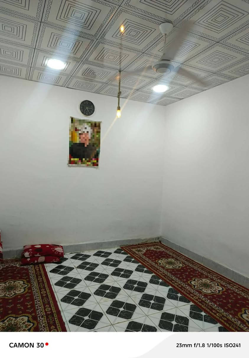 #بيع_مستعجل بسم الله الرحمن الرحيم بيت للبيع المساحه 60 متر طابو زراعي سند 25 اقرار محكمه طابقين 🔱 شغل درجه اولى مال جناي 🪬 مقابل قريه الغدير عمود 282 ♻🌖 الطابق الاول بناء طابوك اساس وسقف صب كونكريت والطابق الثاني بناء ثرمستون والسكف ثرمستون
الطابق الاول يحتوي على 
✅غرفه
✅صاله
✅مطبخ
✅حمامات + مكشوفه
الطابق الثاني يحتوي على
✅غرفه
✅صاله
✅مطبخ
✅حمامات 
كل هاذا والسعر صدمه 😱 مناسب جدا السعر 22 مع المجال 🔥🔥 
للاستفسار ***********♻

#ملاحضه_يوجد_واتساب📩📩
