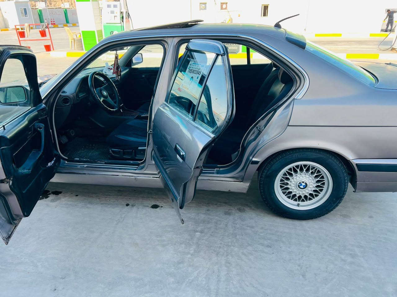 السلام عليكم يوجد سياره للبيع بي أم موديل 90 حجم 525 *********** السعر خاص
