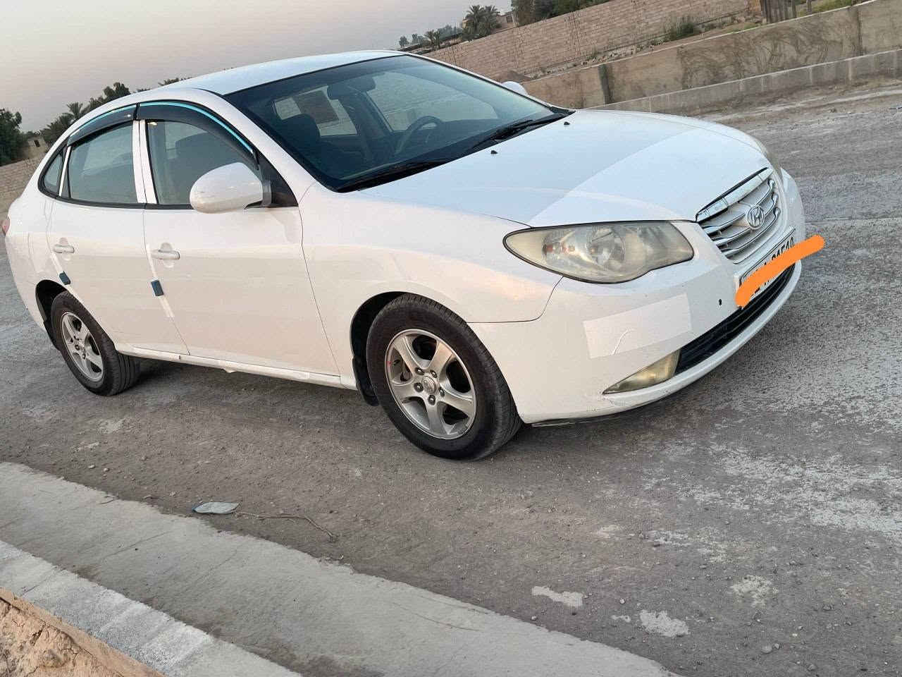 النترا مقدس موديل 2010 خليجي محرك2000 رقم بغداد دولي بدون ضرر بيه بس جاملغ امامي صبغ فقط سعره 109 وبيه مجال للاتصال ***********
