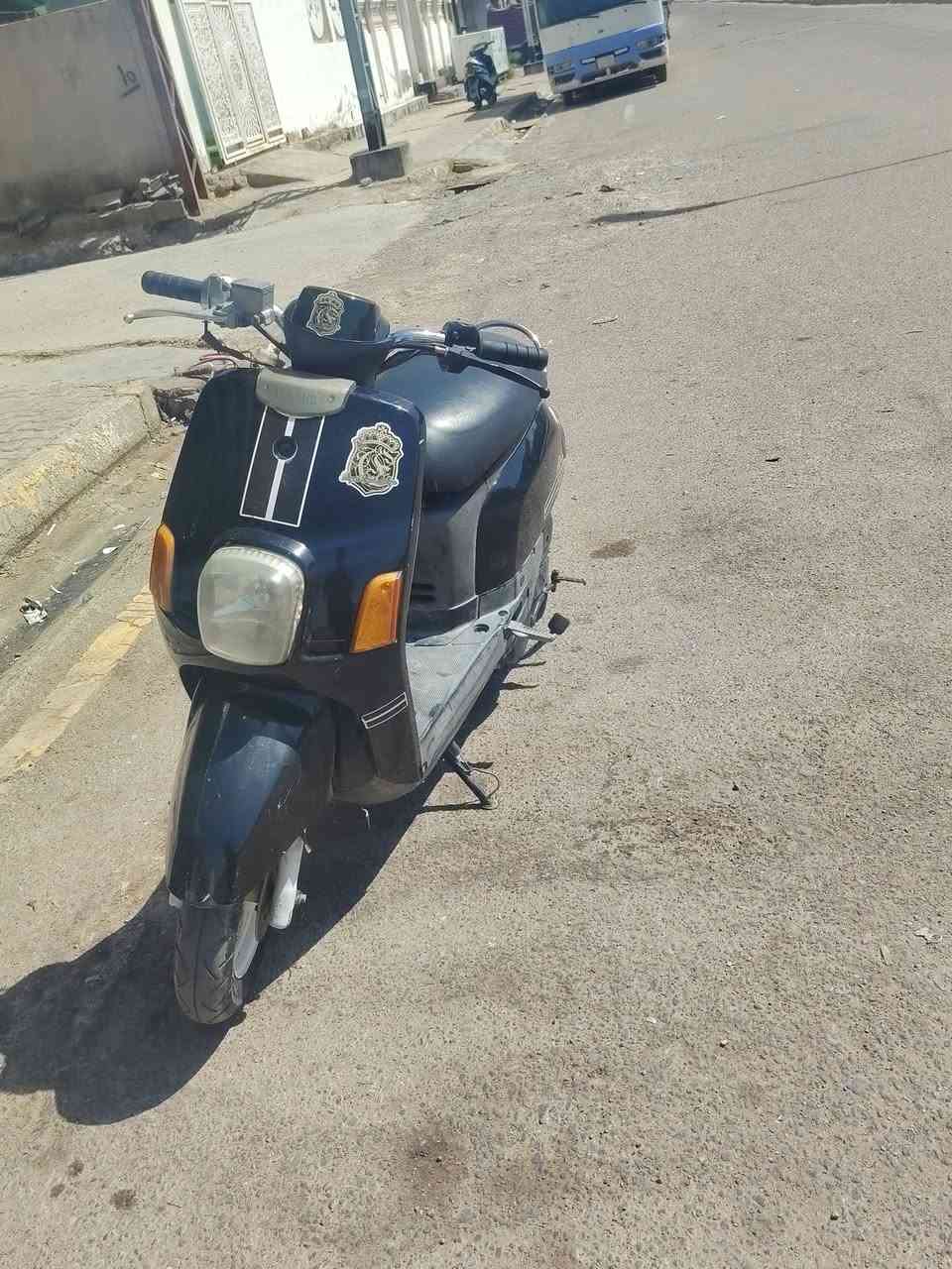 سلام عليكم دراجه لبيع ماكس بوليس دراجه نضيفه ومرتبه مفتوحه ولفات فقط سعر 500 بيه مجال لشراي رقم لتصال ***********
