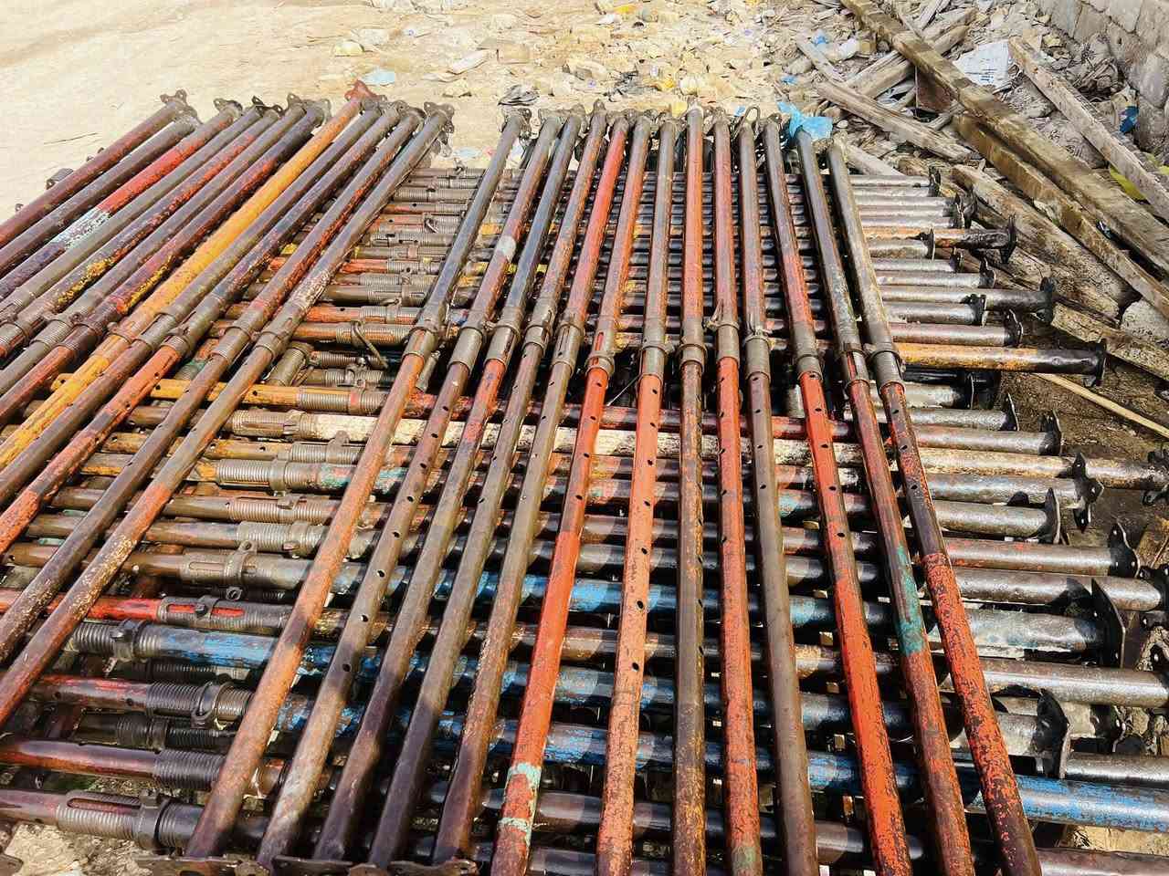 جكات لبيع العدد 100؟ السعر مناسب ***********
