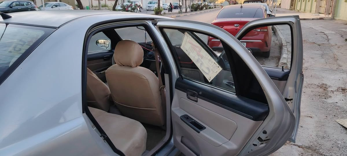 سي كي موديل ١٣ كصه قديمه
السياره جاهزه من كلشي
مكينه وكير (شرط الفحص) وتبريد شغال
بيها صبغ بجاملخ الخلفي  (فقط)
سنويه وهزه جديده
رقم نينوي
سعرها ٥٢ وبيها مجال لطيبين
***********
