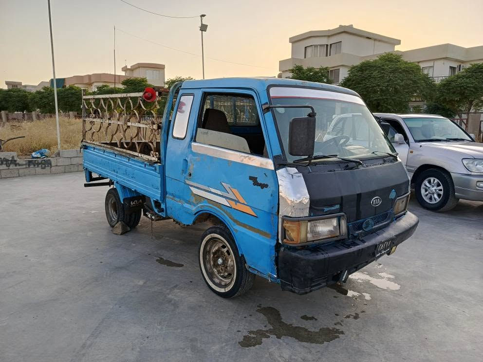 کیامۆدێل 1994
گێڕومەکینەو ئاکسلو شانسی بەشەرت 
سەرژمێری هەیە 
تایەی تازە 
جام پێشەوەی نەشکاوە 
چەمچەو ناو بۆدی پێوەیه 
سعر 16 گەڵا 
شوێن چەمچەماڵ شمشمل, السليمانية


**إذا كنت صاحب هذا الإعلان وتريد حذفه لأي سبب، رجاءا أرسل رسالة إلى الدعم الفني**