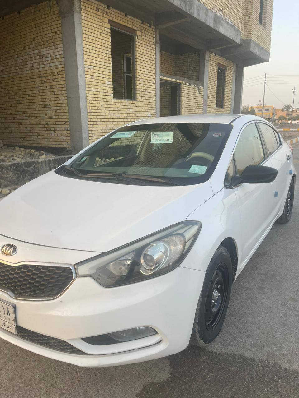 سلام عليكم رمضان كريم  سيراتو خليجي موديل 15 مكفول كفاله عامه من ضربه وتبديل كير كفاله ومحرك كفاله تخم تاير جديد حداديه جديد مكان ناصرية مركز سعر 118 وبيه مجال رقم ***********   كتاب الفحص منشور
