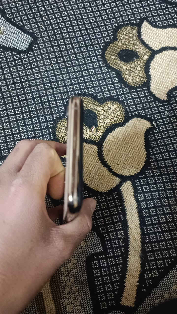 ايفون اكس ماكس
ذاكره 256
نموذج M
فيس ايدي كامل كله شغال شرط 
كاميرات طبع 
فقط مبدل بطاريه  للبيع او مراوس شعندك نزل


**إذا كنت صاحب هذا الإعلان وتريد حذفه لأي سبب، رجاءا أرسل رسالة إلى الدعم الفني**