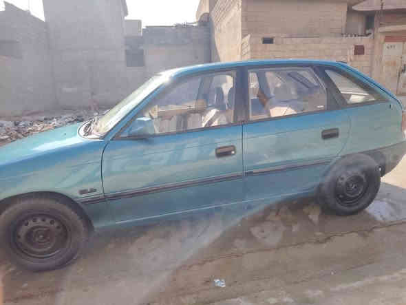 السلام عليكم  استرا للبيع موديل 92 رقم الانبار السعر 36 وبيها مجال مصبوغه جماليه والدوسات والدوائر مصلحه الموصل الايمن ***********
